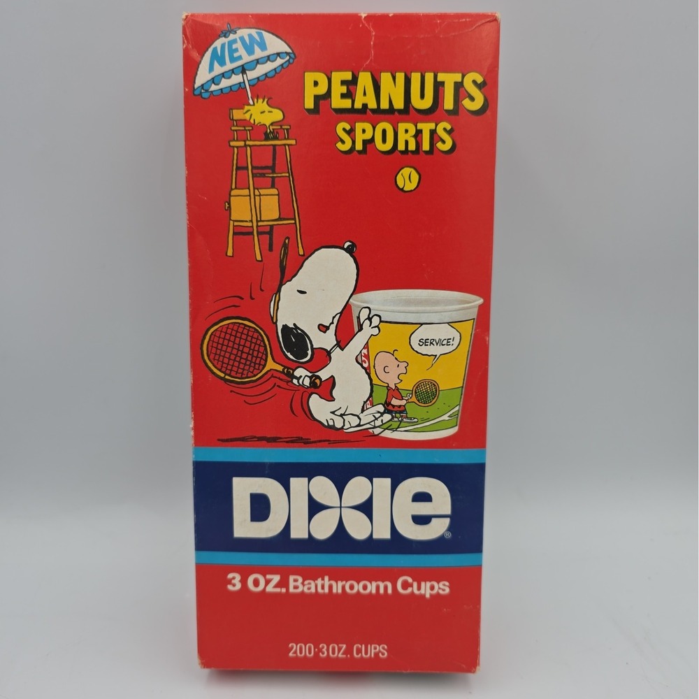 Vintage Unopened Snoopy and the Peanuts Sports DIXIE Paper Cups (200 count) 3oz